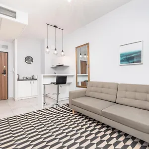 Prymasa Tysiąclecia 83a Apartament
